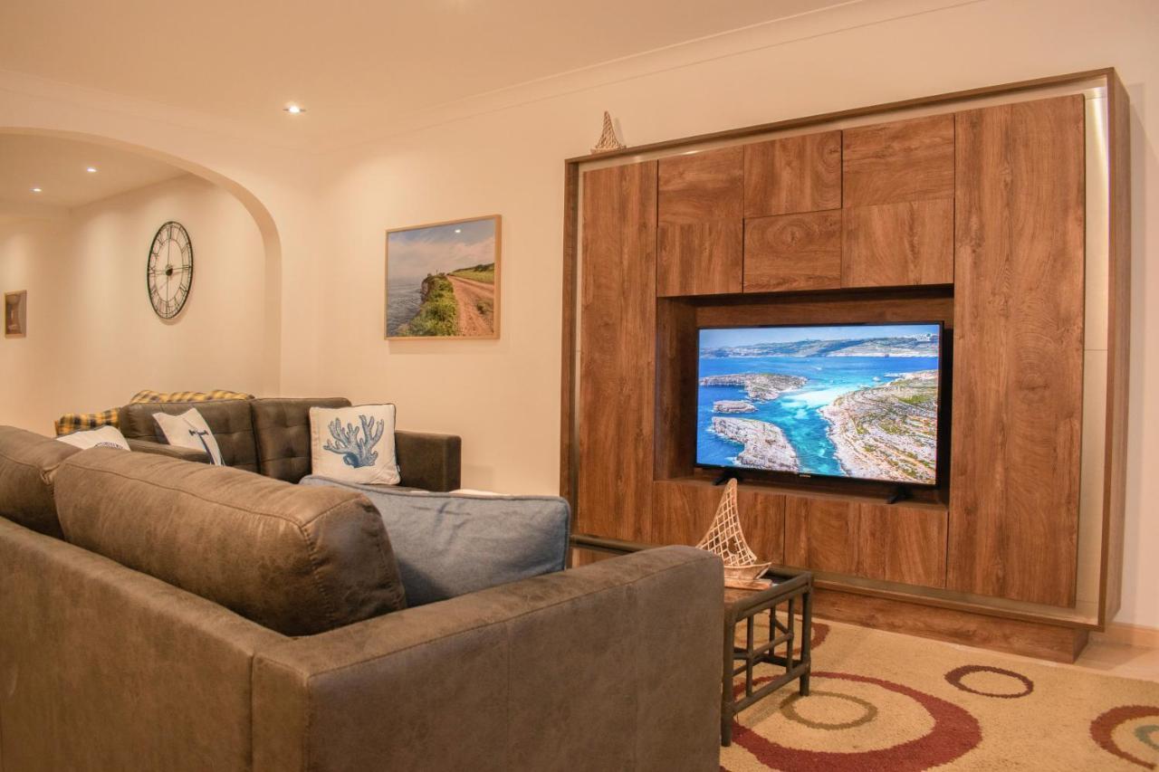 Spacious 3 Bedroom Apartment In Marsascala Marsaskala Extérieur photo