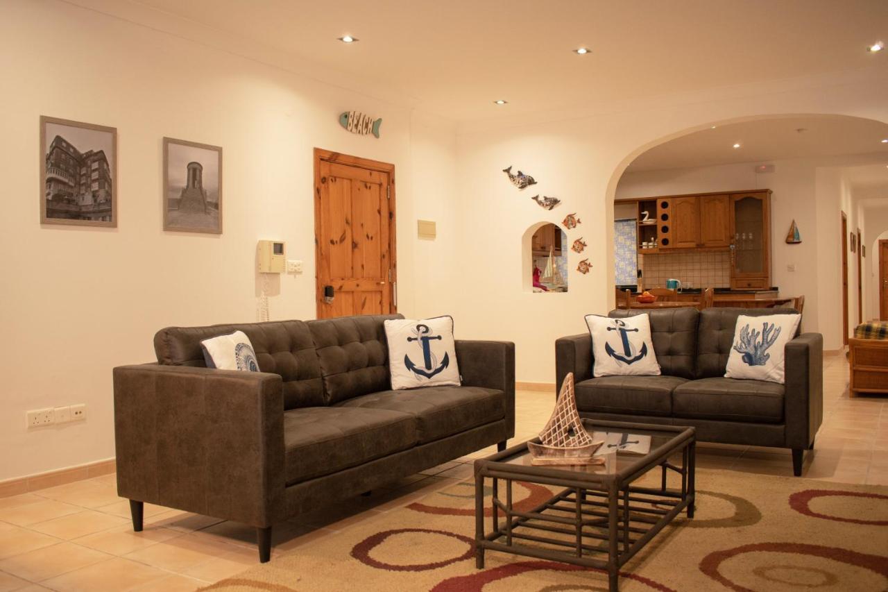 Spacious 3 Bedroom Apartment In Marsascala Marsaskala Extérieur photo